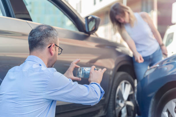 Professional Commercial Auto Insurance technician working in Newport East, RI
